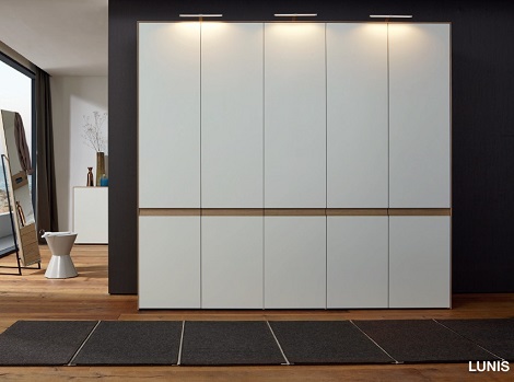 Hulsta kast Lunis,wit laque, structuurbeuken,multiforma II